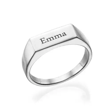 Load image into Gallery viewer, Engraved signet ring
