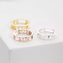 Load image into Gallery viewer, Carved letter personalised ring
